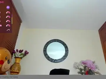 Stripchat Sex Cam of NicoleSantana