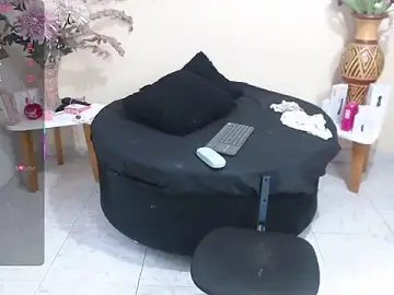 Stripchat Sex Cam of NicoleSantana