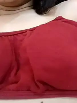 Stripchat Adult Webcam of CuteSarikaLIVE