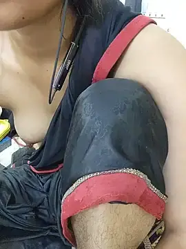 Stripchat Best Webcam of CuteSarikaLIVE