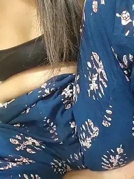 Stripchat Free Live Porn of CuteSarikaLIVE