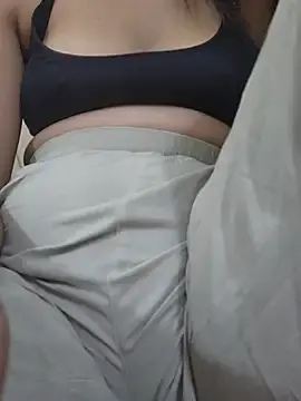 Stripchat Free Live Porn of CuteSarikaLIVE