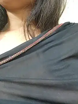 Stripchat Live Sex of CuteSarikaLIVE
