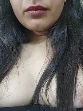 Stripchat Sex Cam of CuteSarikaLIVE