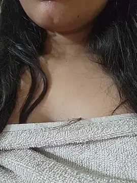 Stripchat Sex Cam of CuteSarikaLIVE