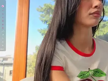 Stripchat Live Sex Cam of Sassy_Teen