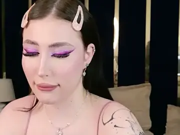 Stripchat Best live sex cam show of EmmaLawrens