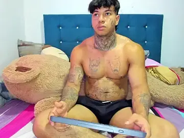 Stripchat Live Sex Cam of daamonxxx19