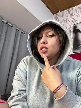 Stripchat Adult Video Chat of Larissa_Antonella