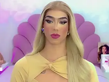 Stripchat Live Sex Cam of briana_sex32