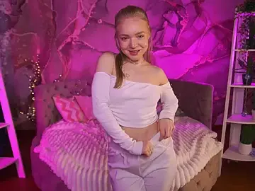 Stripchat Free Live Porn of EmilySunshineS