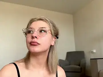 Stripchat Live Porn of Love_plat1na