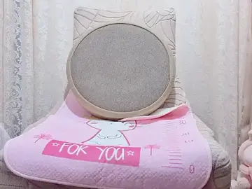 Stripchat Live Sex Cam of Rellababyy