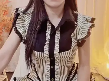 Stripchat Live Sex Cam of Rellababyy