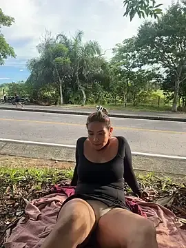 Stripchat Nude Webcam of Moom_evil1177