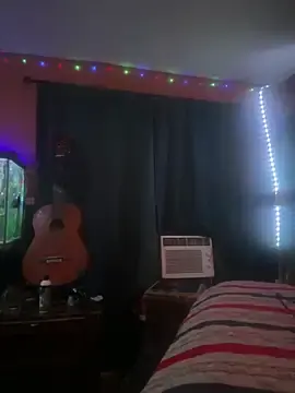 Stripchat Live Sex Cam of bigdickgio6923