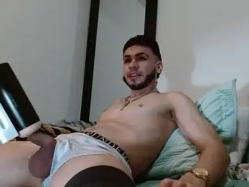 Stripchat Free Live Porn of -Dark6leal9-