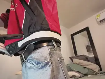 Stripchat Adult Video Chat of RyanMira