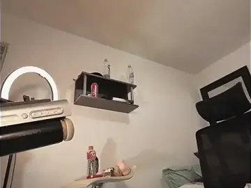 Stripchat Adult Webcams of RyanMira