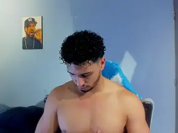 Stripchat Adult Webcam of Kris_Khalifa69