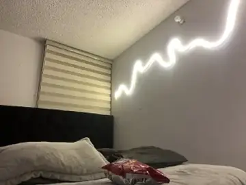 Stripchat Free Porn Cam of DesireLuxe