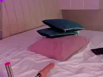 Stripchat Adult Webcam of Littleolivia_