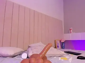Stripchat Live Sex of Littleolivia_