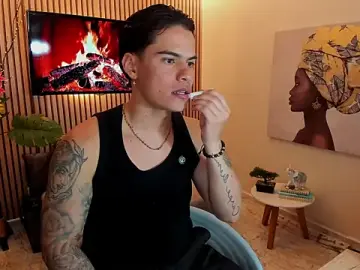 Stripchat Live Sex Cam of Matias_Murrier