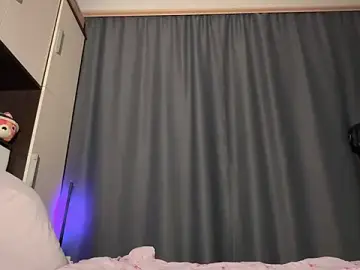 Stripchat Live Sex Cam of maybefuckingbaby