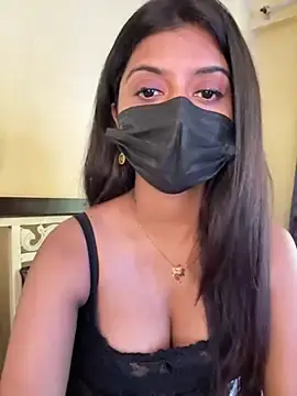 Stripchat Free Live Porn of Aakanshaa__