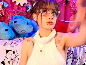 Stripchat Adult Webcam of Alicebenett