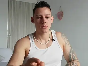 Stripchat Live Porn of Muscle_King_Cum
