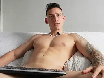 Stripchat Live Sex of Muscle_King_Cum