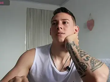 Stripchat Free Porn Cam of Muscle_King_Cum
