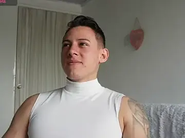 Stripchat Sex Cam of Muscle_King_Cum