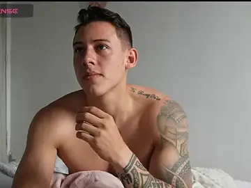 Stripchat Live Sex of Muscle_King_Cum