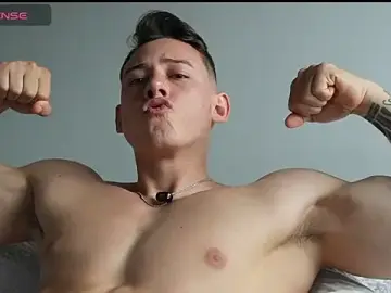Stripchat Adult Webcam of Muscle_King_Cum