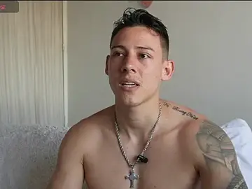 Stripchat Watch Live Sex Cams of Muscle_King_Cum