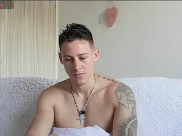 Stripchat Nude Webcam of Muscle_King_Cum