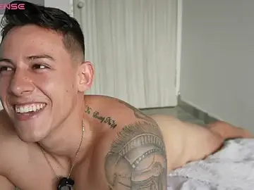 Stripchat Sex Cam of Muscle_King_Cum