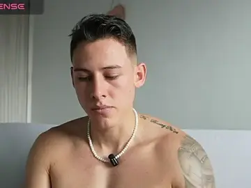 Stripchat Live Porn of Muscle_King_Cum