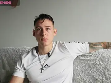 Stripchat Free Live Porn of Muscle_King_Cum