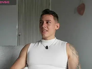 Stripchat Nude Webcam of Muscle_King_Cum