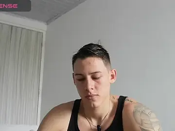 Stripchat Adult Webcam of Muscle_King_Cum