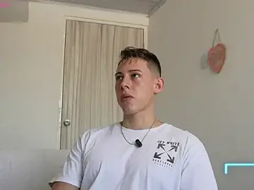 Stripchat Free Live Porn of Muscle_King_Cum
