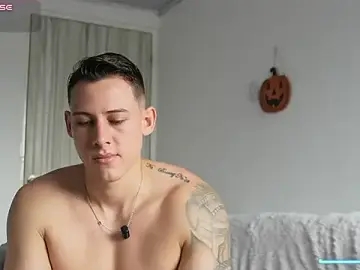 Stripchat Live Porn of Muscle_King_Cum