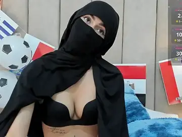 Stripchat Adult Webcam of _Zahiira_