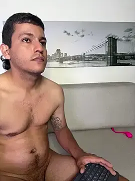 Stripchat Live Sex of SophieRoyals