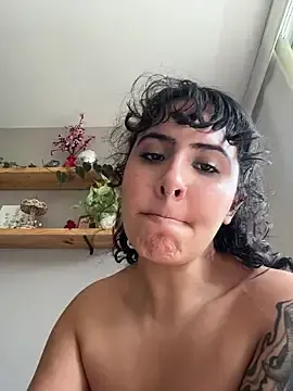 Stripchat Live Sex of SugarTroubl33