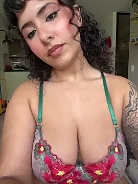 Stripchat Free Porn Cam of SugarTroubl33